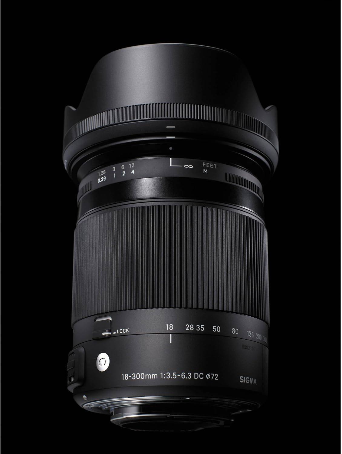 Sigma 18-300mm F3.5-6.3 DC MACRO OS HSM C