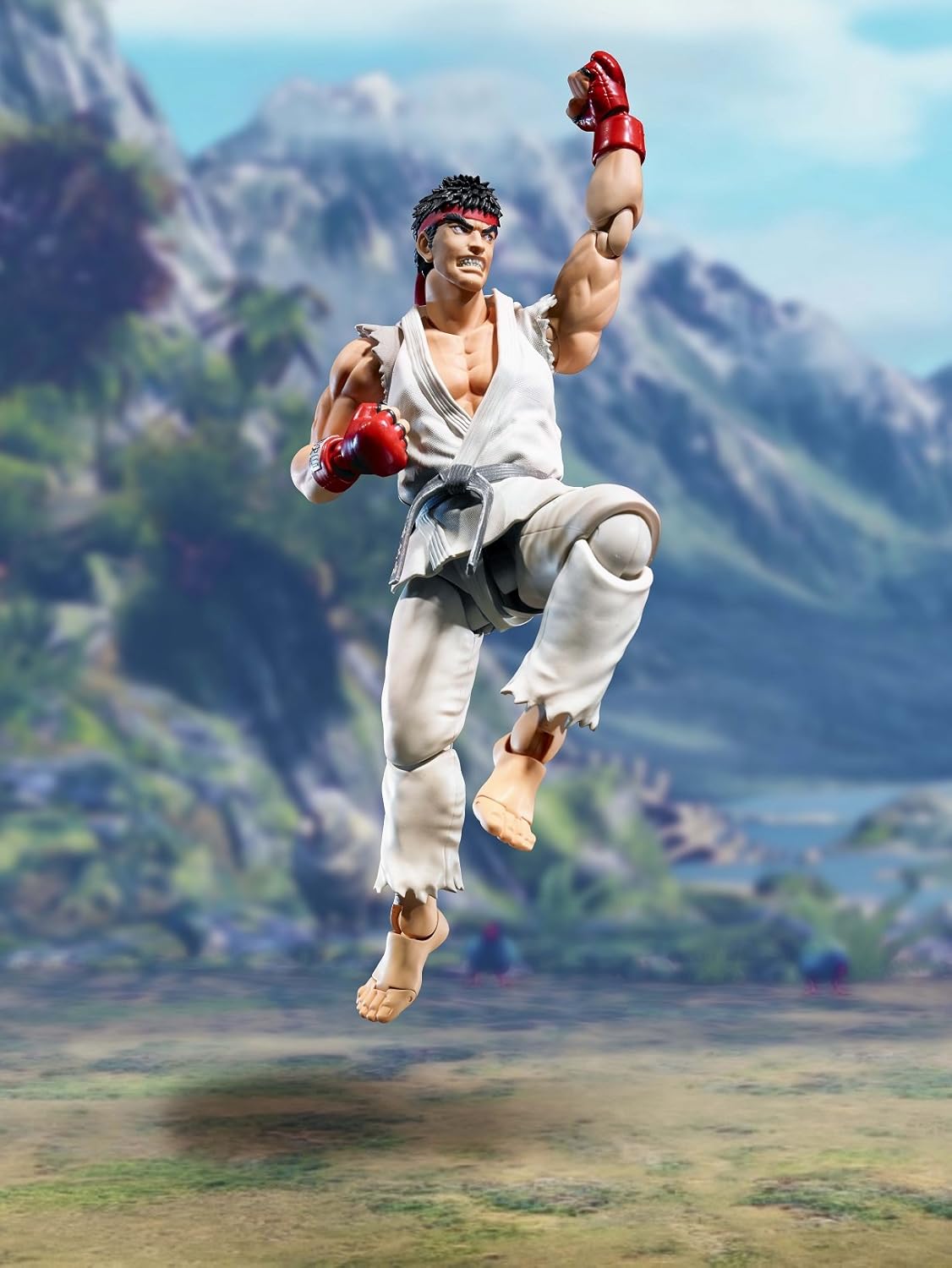 S.H. Figuarts Street Fighter Ryu, Approx. 5.9 in. (150mm), ABS and PVC, Painted Action Figure
