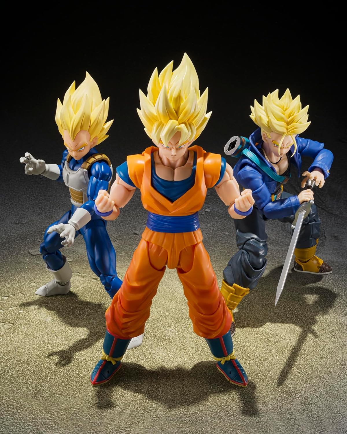 Tamashi Nations S.H. Figuarts Dragon Ball Z Super Saiyan Vegeta (Dangerous Pride), Approximately 5.3 inches (135 mm), PVC & ABS Pre-painted Action Figure