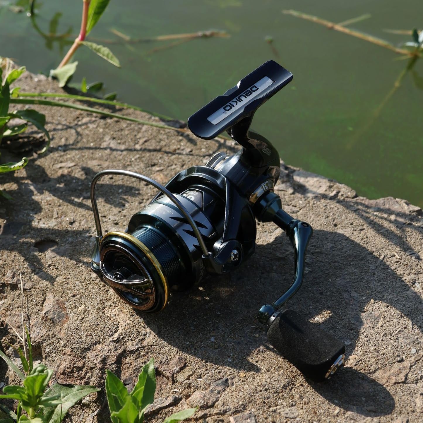 Spinning Reel, Saltwater Fishing, Carbon Fiber Body, Shallow Groove Aluminum Spool, 6/1 Stainless Steel Bearing, Reverse Switch, Far Throw Fishing Lightweight 2000-3000 No