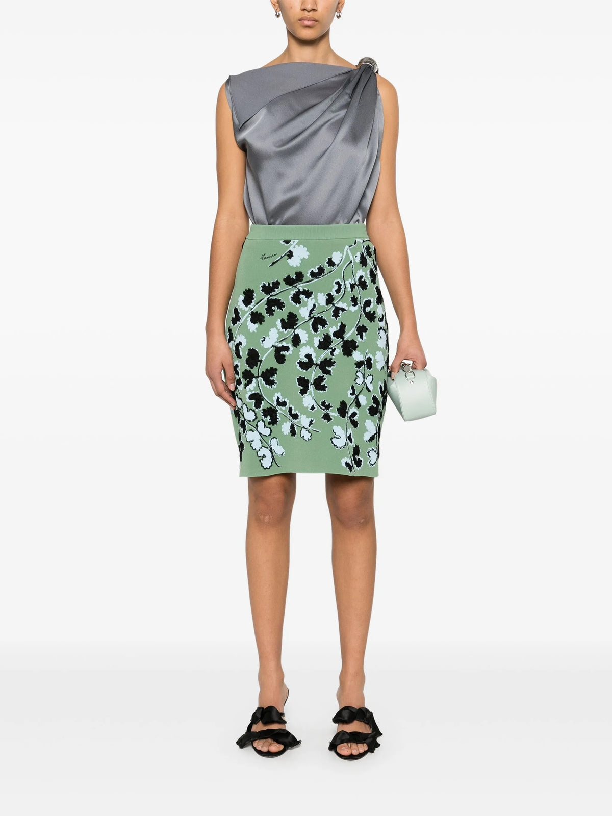 Lanvin 銃を持った男を見たのはこれが初めてです。 - Image 8