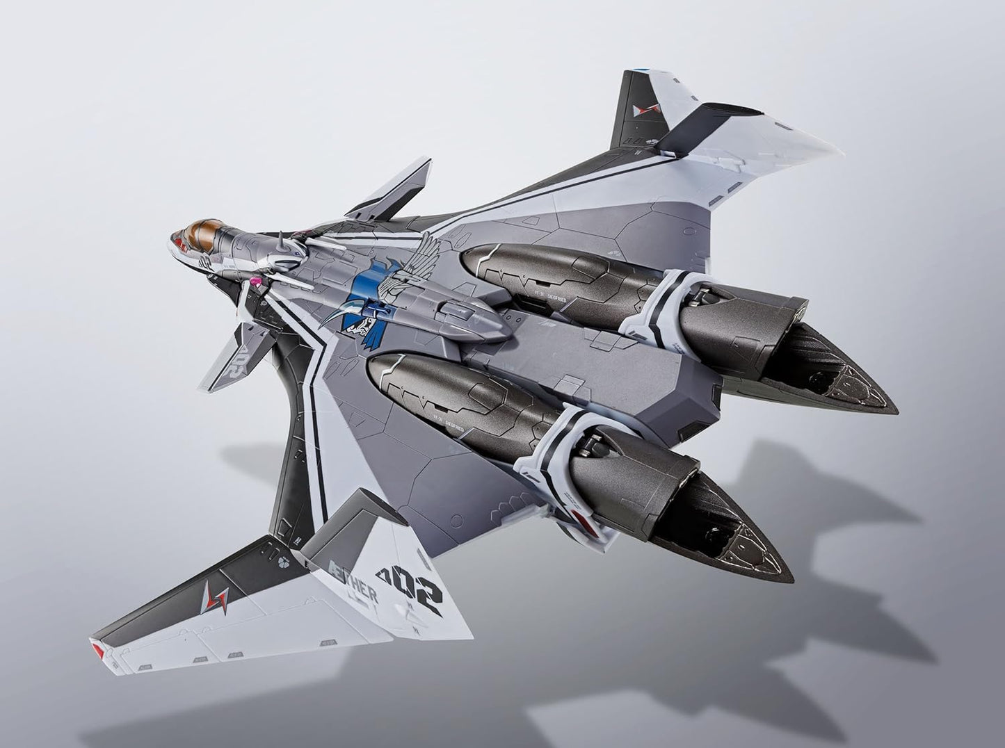 DX Chogokin Macross Delta VF-31F Siegfried (Messer Yee Les felt machines) approx. 10.2 in. (260mm) die-cast, ABS and PVC, painted action figure