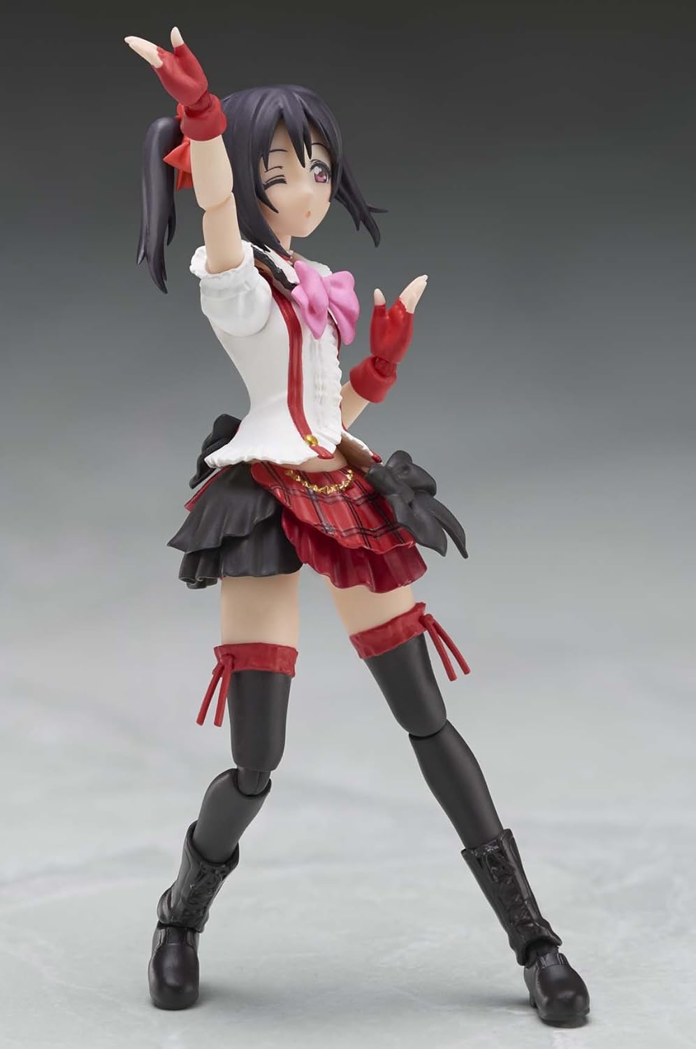 Bandai Tamashii Nations S.H.Figuarts Nico Yazawa "Love Live!" Action Figure