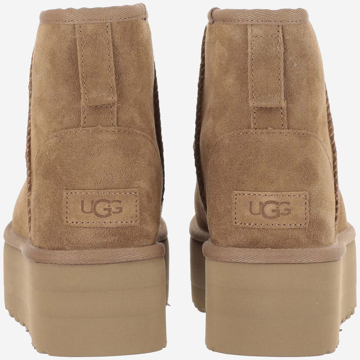 Ugg Ugg 'Classic Mini Dipper' Ankle Boots
Ugg
¥39,700 - Image 8