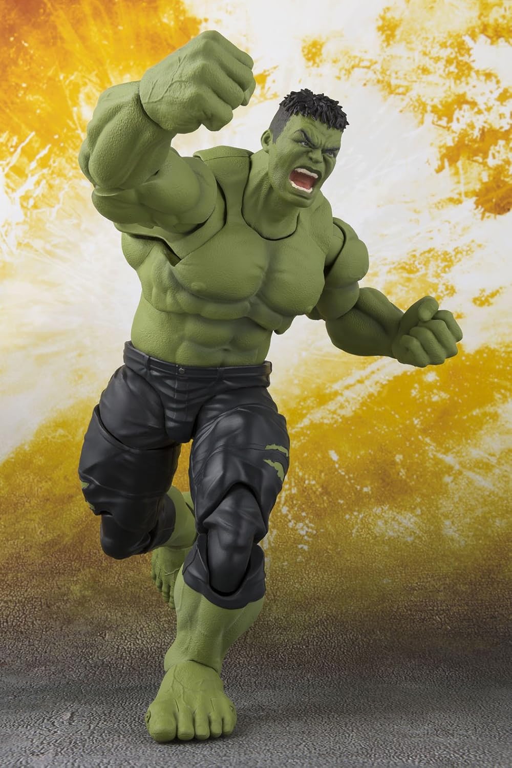 S.H. Figuarts The Avengers - The Hulk (Avengers - Infinity War), Approx. 8.3inches (210mm), PVC & ABS, Pre-painted Complete Action Figure