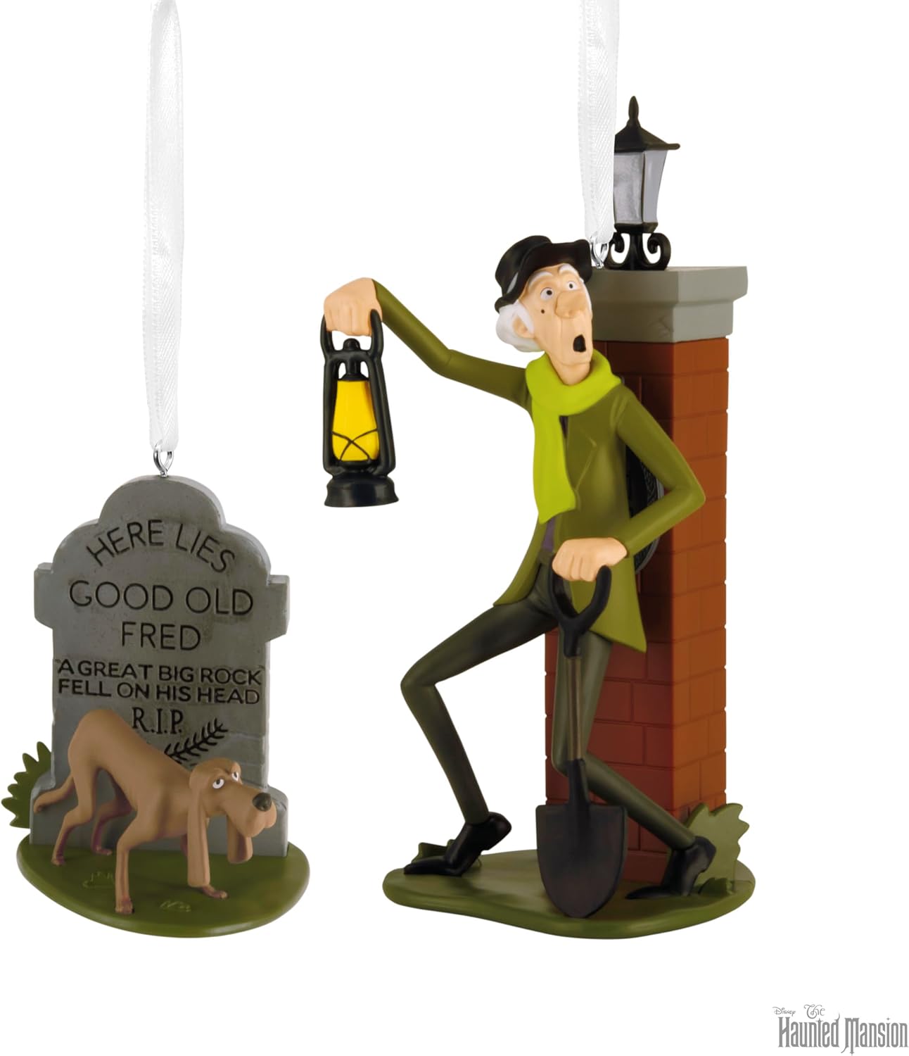 Hallmark Adornos de Navidad, Disney The Haunted Mansion Caretaker y adornos para perros, juego de 2, regalos para fanáticos de Disney
