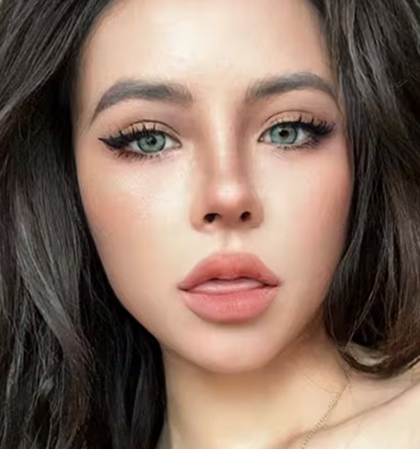 YOUPLUS １年仕様カラコン　両目ワンペア Lailin Grey