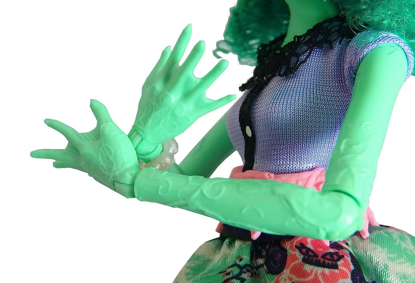Mattel Monster High Frights, Camera, Action! Belle Honey Swamp Doll
