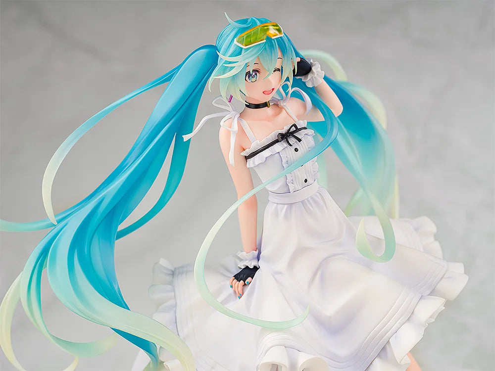 Racing Miku 2021 Vacation Style Ver.