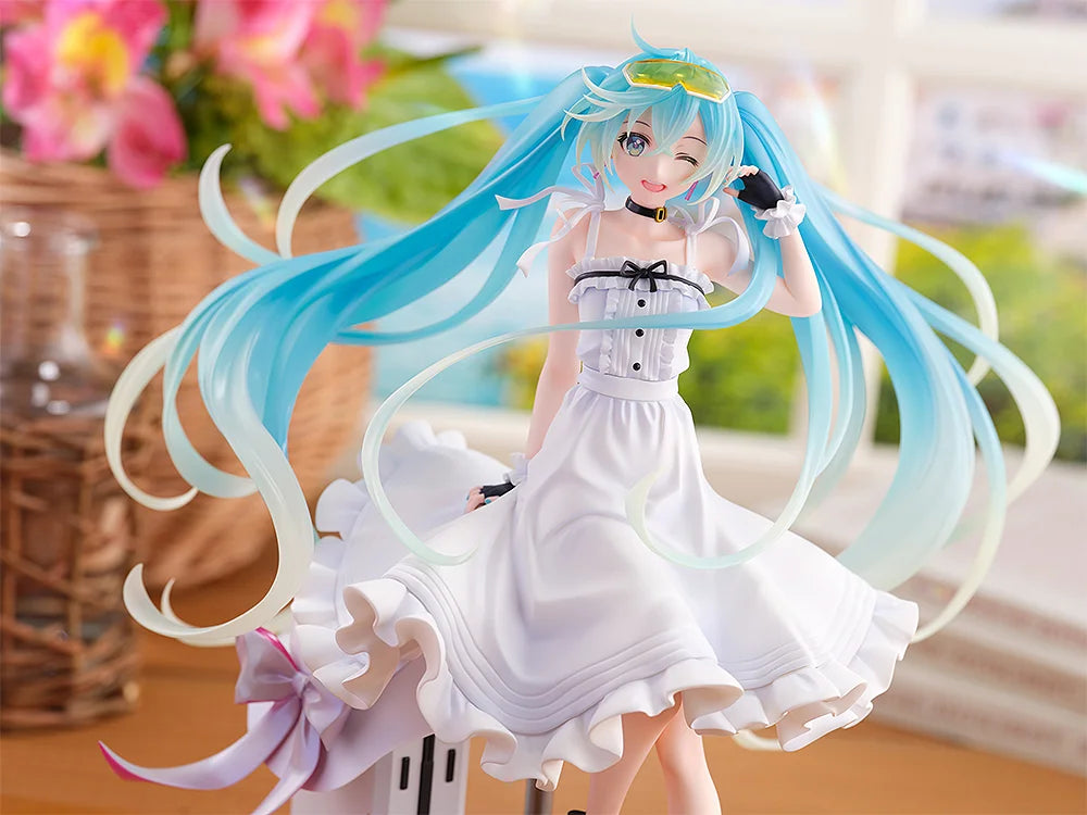 Racing Miku 2021 Vacation Style Ver.