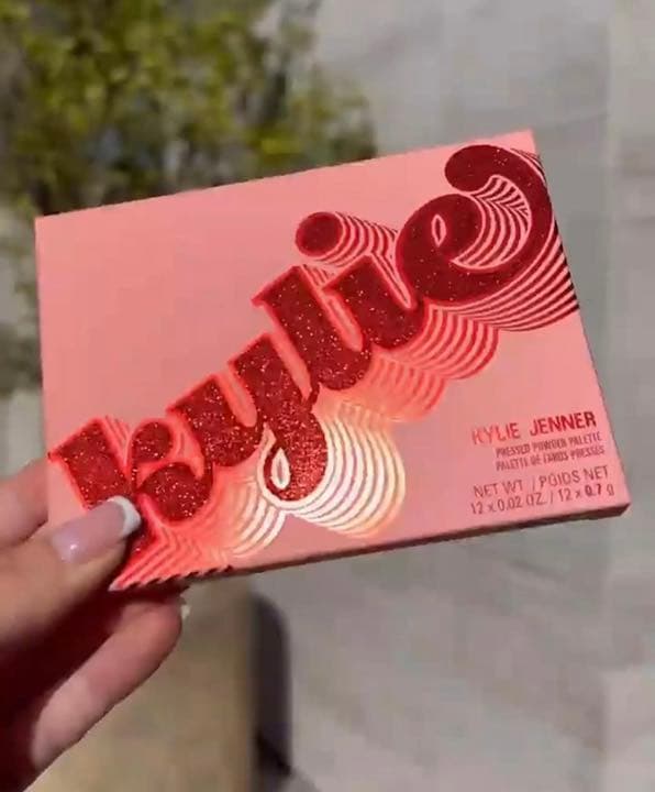 VALENTINE Collection PR BOX Kylie Cosmetics