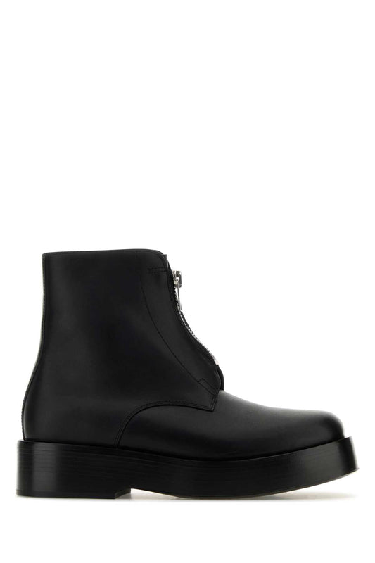 Bottega ボッテガベネタブラックレザートリノアンクルブーツ - Image 1