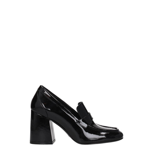 Stuart Stuart WeitzmanDécolletéLeekWomens Paint Black - Image 1