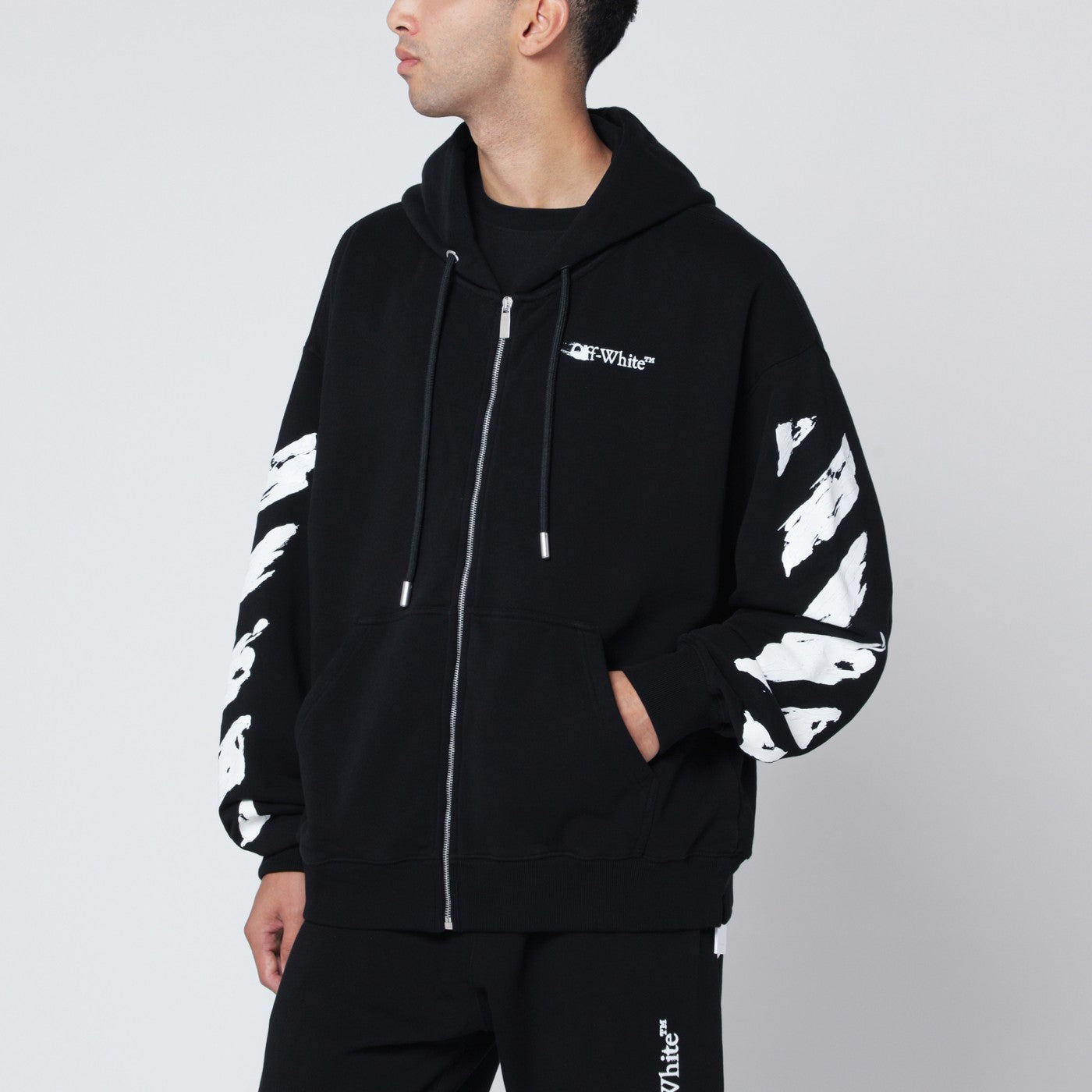 Off Off White™ ロゴプリント付きブラック ジップアップ パーカー - Image 1