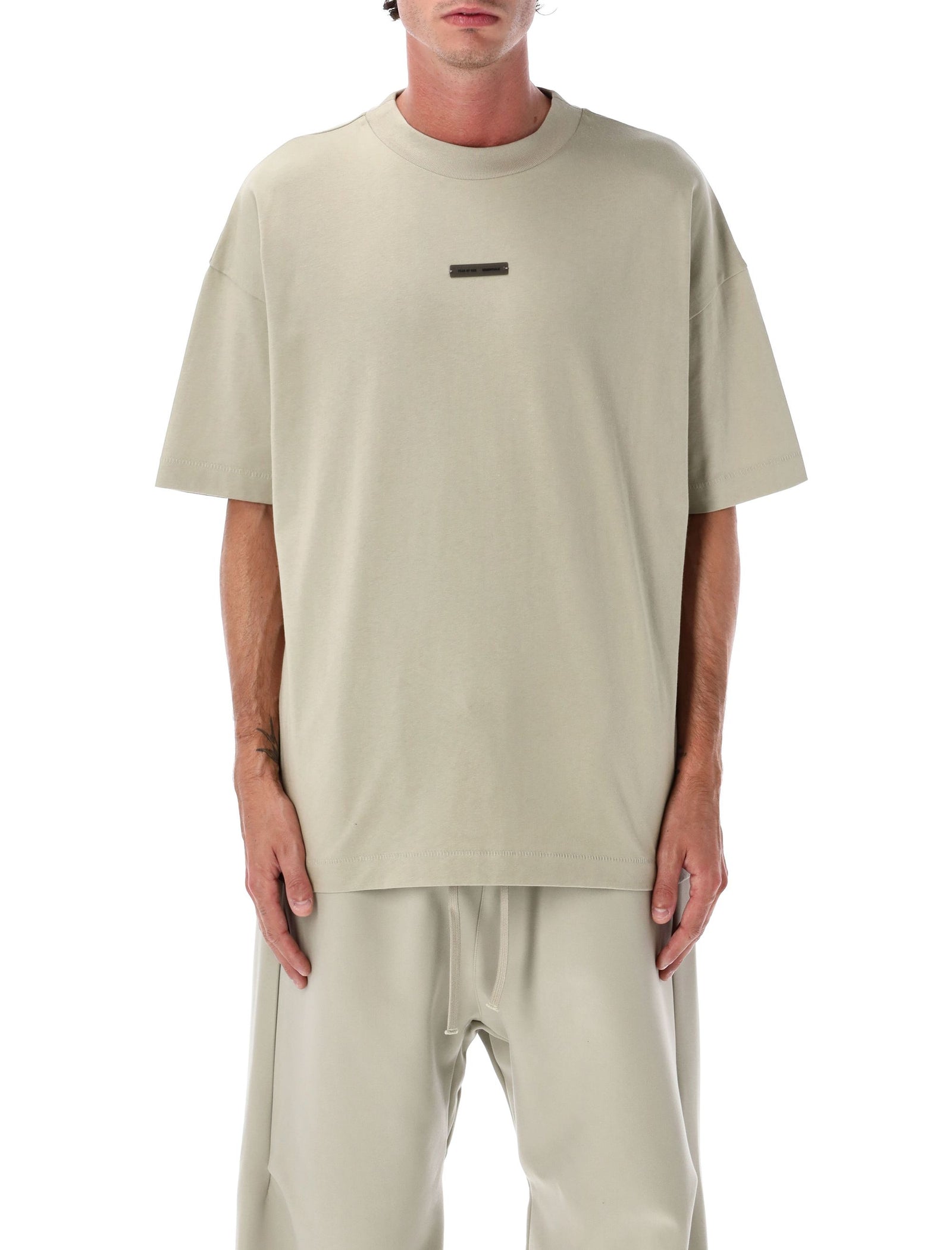 Fear エッセンシャルは、神のtシャツとポロを恐れます - Image 1