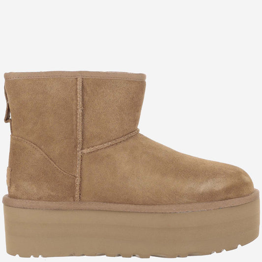 Ugg Ugg 'Classic Mini Dipper' Ankle Boots
Ugg
￥39,700 - Image 1