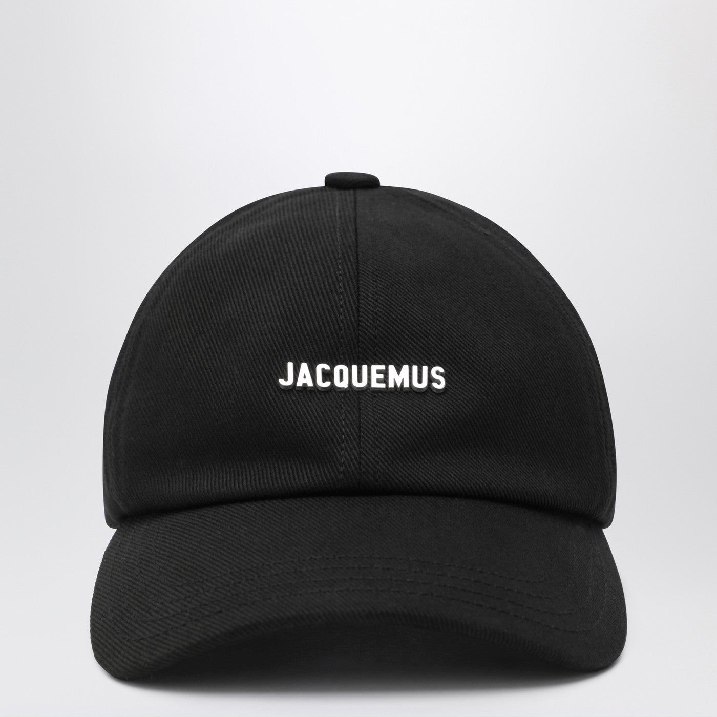 Jacquemus ロゴ付きのジャックエマスブラック野球帽 - Image 1