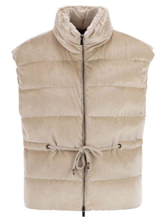 Peserico Peserico DownとVelvet Chastcoatを吸収します - Image 1