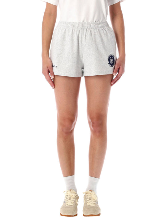 Sporty スポーティでリッチなショートパンツ - Image 1
