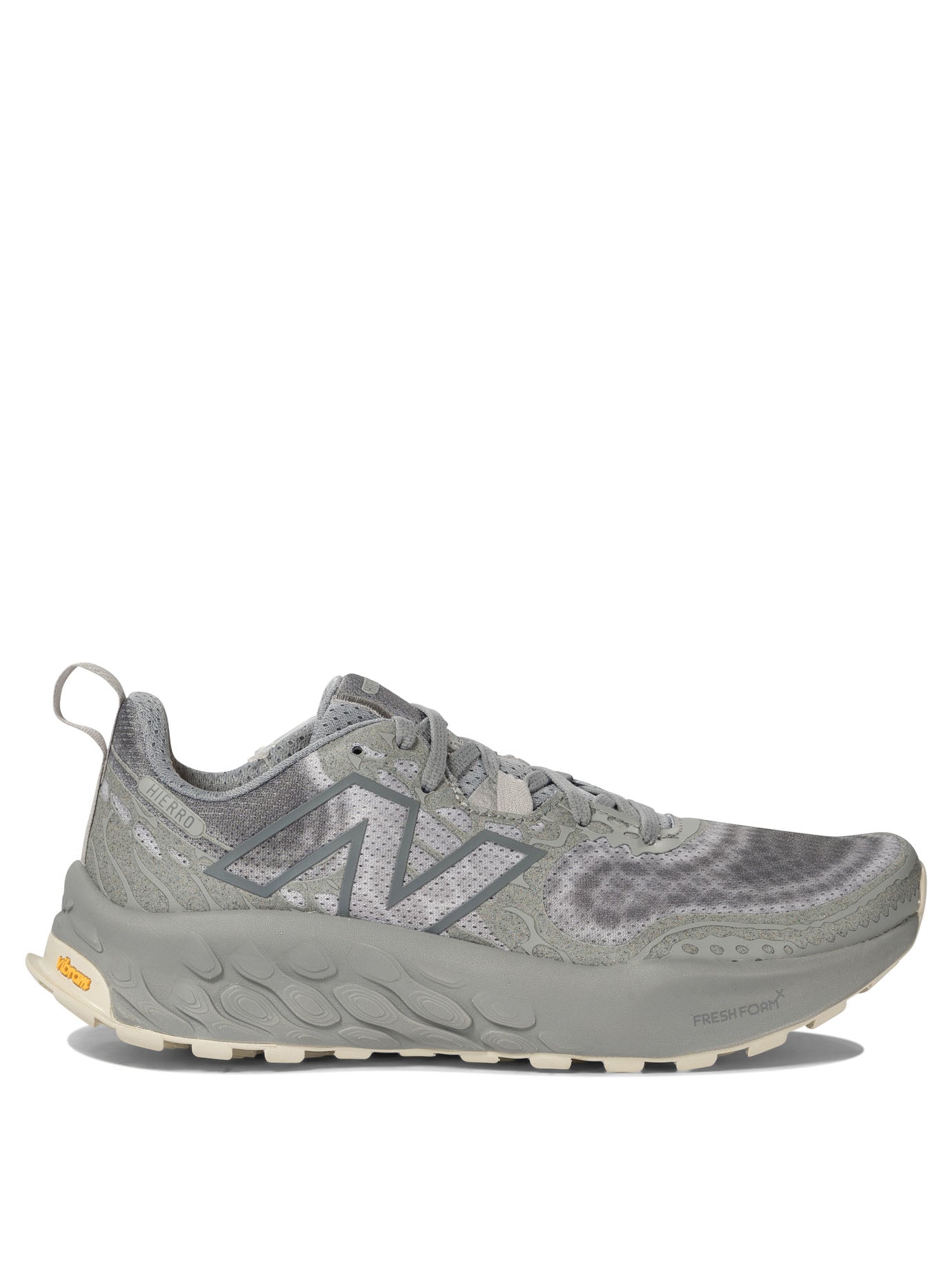 Designer Brand New Balance "フレッシュフォームx Hierro V8"スニーカー - Image 1