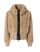 Pinko ピンコはベージュをコートします - Image 1