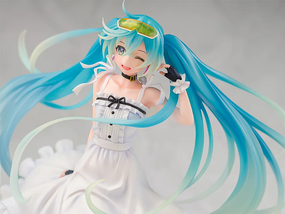 Racing Miku 2021 Vacation Style Ver.