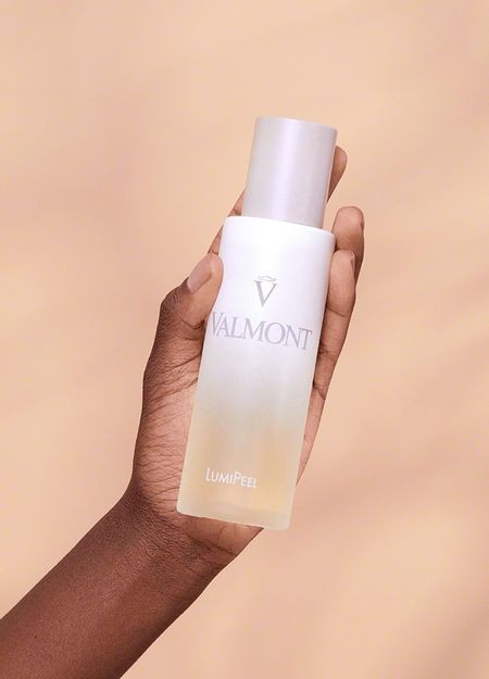 VALMONT お肌の輝きを高めるピーリングローション 150 ml - Image 11
