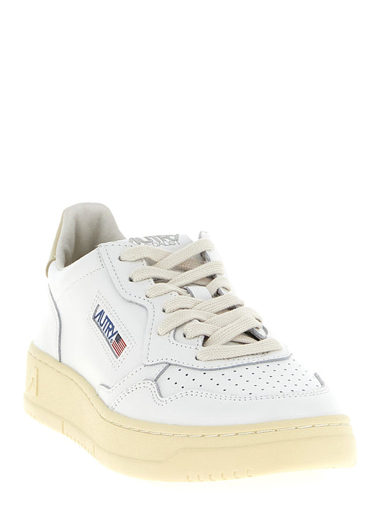 Autry 'Medalist Low'スニーカー - Image 1