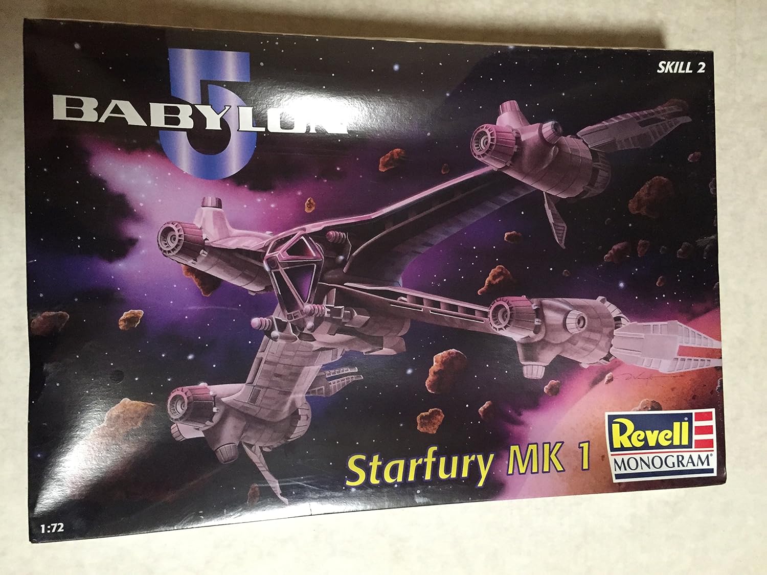 Babylon 5 Starfury Mk 1...revell : 1:72 Scale Model..56 Pieces..skill 2