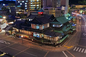 【日本の風景ポストカード】愛媛県道後温泉本館を見下ろす夜景２ はがき お土産 ハガキ 撮影/kazukiatuko