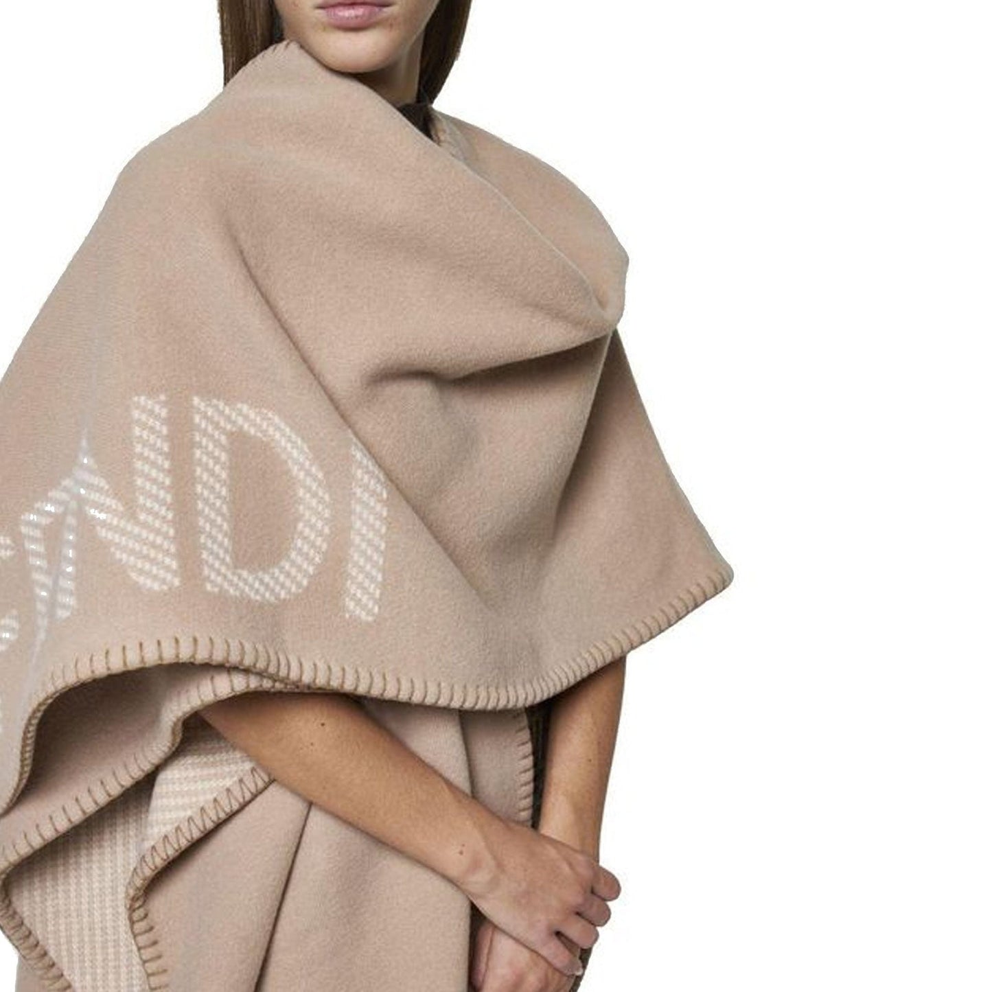 Fendi フェンディウールとC Mere Poncho - Image 1