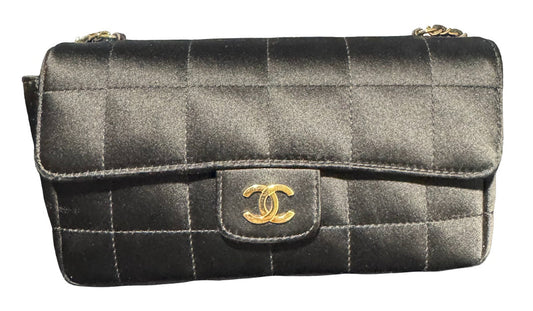 CHANEL VINTAGE BLACK SATIN CHOCO BAR SINGLE CHAIN SHOULDER BAG