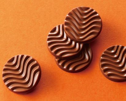ROYCE' Hokkaido Confectionery Pure Chocolate Caramel Milk, 20 Pieces, 3.5 oz (100 g), 1 Box