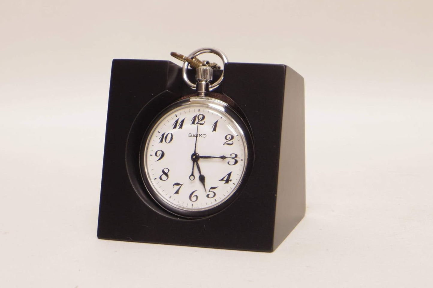 Non-standard mail shipping, Railway Watch Stand (small), Mahogany Deep Stain Urethane Matte, Synthetic Leather Cushion, Width 2.9 inches (73 mm), Storage Hole Diameter 2.1 inches (53 mm), Depth 0.8