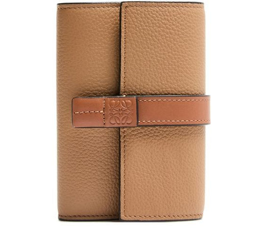LOEWE ソフトカーフレザー製 スモール バーティカル ウォレット - Image 1