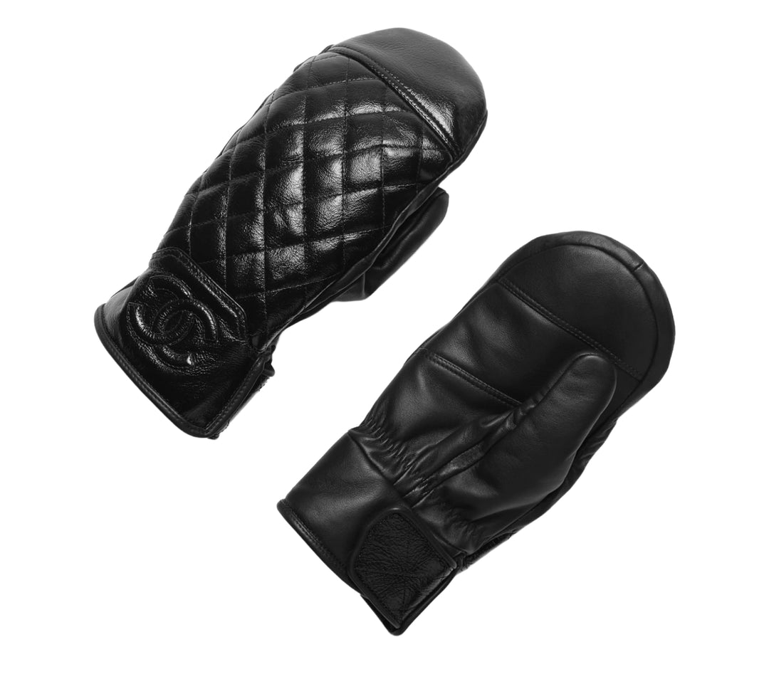CHANEL BLACK LAMBSKIN QUILTED CC MITTENS 25N COCO NEIGE
