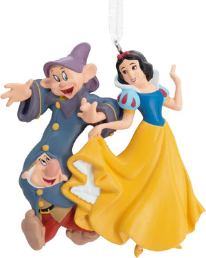 Adorno navideño Hallmark Disney Princess Blancanieves con Dopey y Sneezy