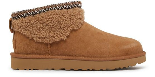 UGG Maxi Curly クラシック ウルトラ ミニ アンクルブーツ - Image 1