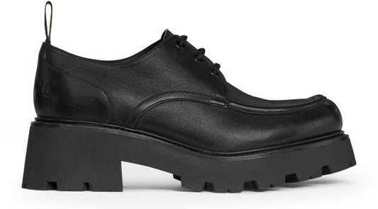 Celine Triomphe derbies in shiny bull - Image 1