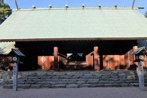 【日本の風景／愛媛のポストカード】愛媛県松山市東雲神社の柔らかな光を浴びる荘厳な社殿と石積みの階段 はがき お土産 ハガキ 撮影/MIRO