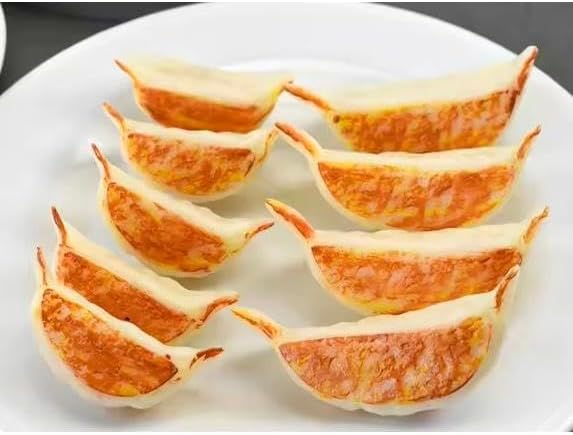 Realistic Appearance: Food Sample, Set of 10, Dumplings, Baked Dumplings, Chinese Cuisine, Life-Sized, Total Length: 2.4 inches (6 cm), Realistic Fake, Interior Display