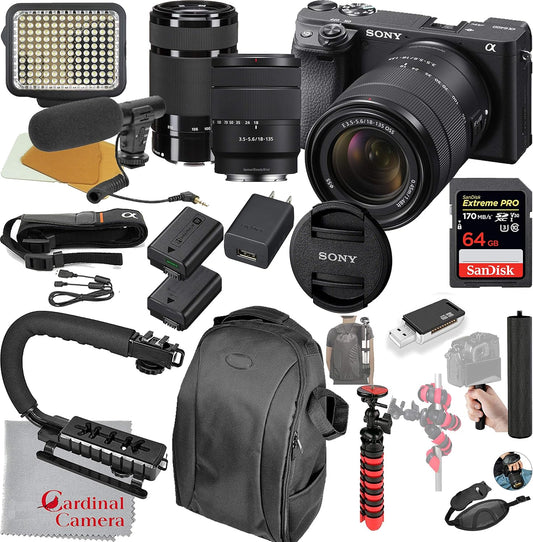 カーディナルカメラ-Sony Sony Alpha a6400 ミラーレスカメラ 18-135mmと55-210mmレンズビデオバンドル+LEDビデオライト+マイク+極速度64GBメモリ(21個セット)、ILCE-6400M/B