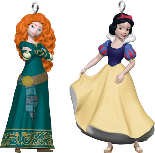 Hallmark Keepsake Disney Princess - Mini adornos de Navidad 2024, Mérida y blanco nieve, juego de 2
