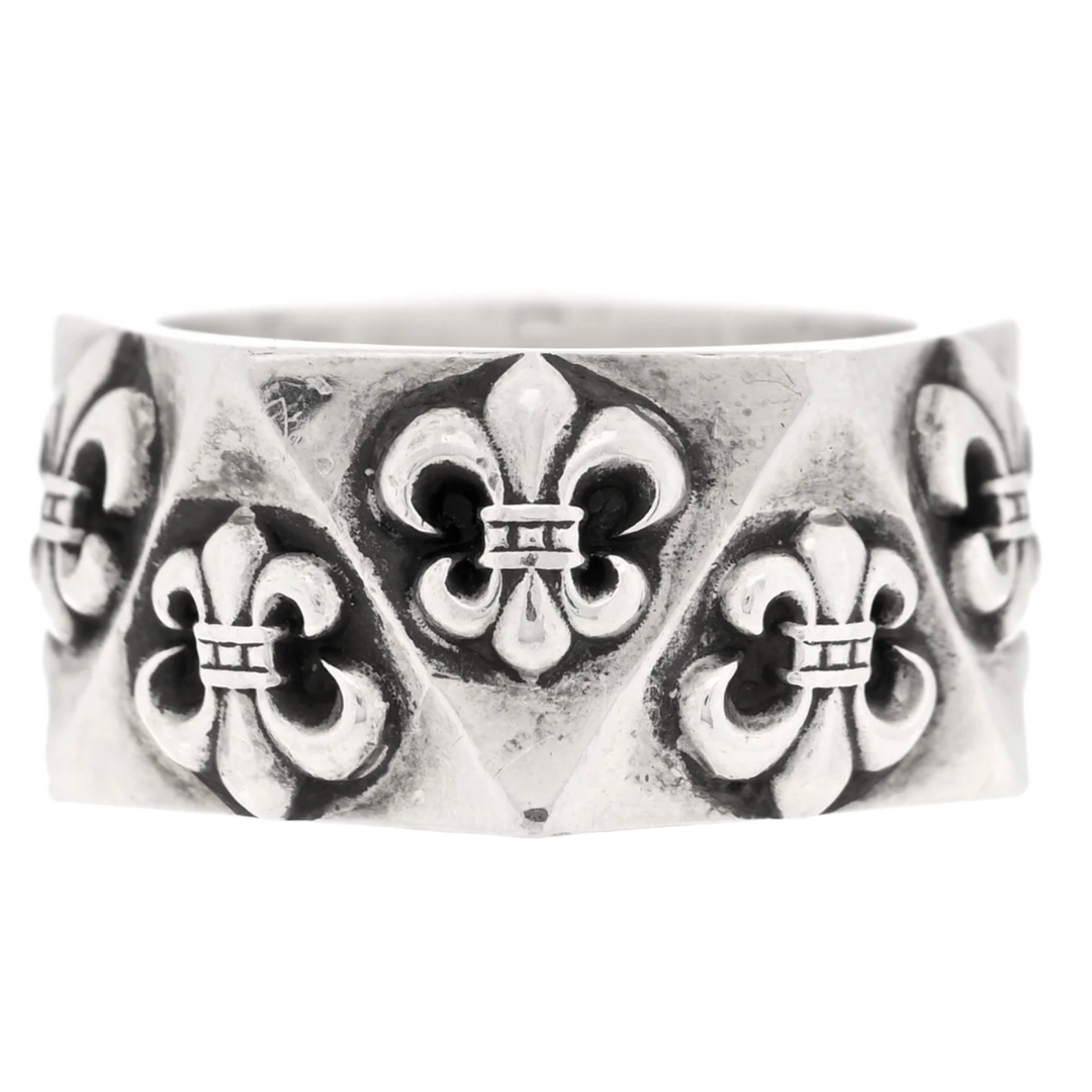 CHROME HEARTS 'FLEUR' SILVER PENTAGON RING