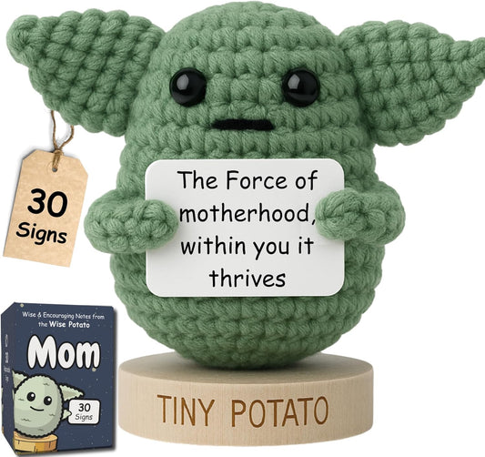 Regalo para mamá - Crochet positivo de Baby Yoda con 30 divertidas tarjetas de apreciación para madres - Regalo de cumpleaños de Star Wars para mamá de hija, hijo, niños - El mejor regalo de broma