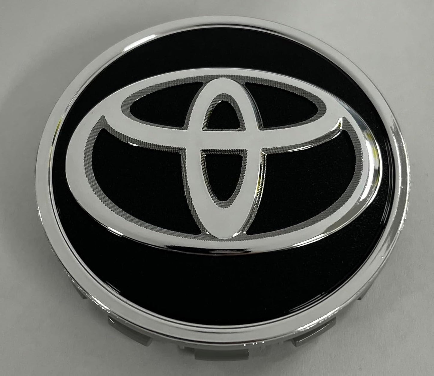 Genuine Toyota ORNAMENT SUB-ASSY WHEEL HUB 42603-42170