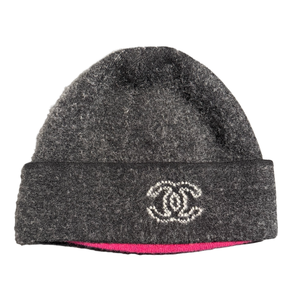CHANEL 'GREY PINK' CASHMERE BEANIE