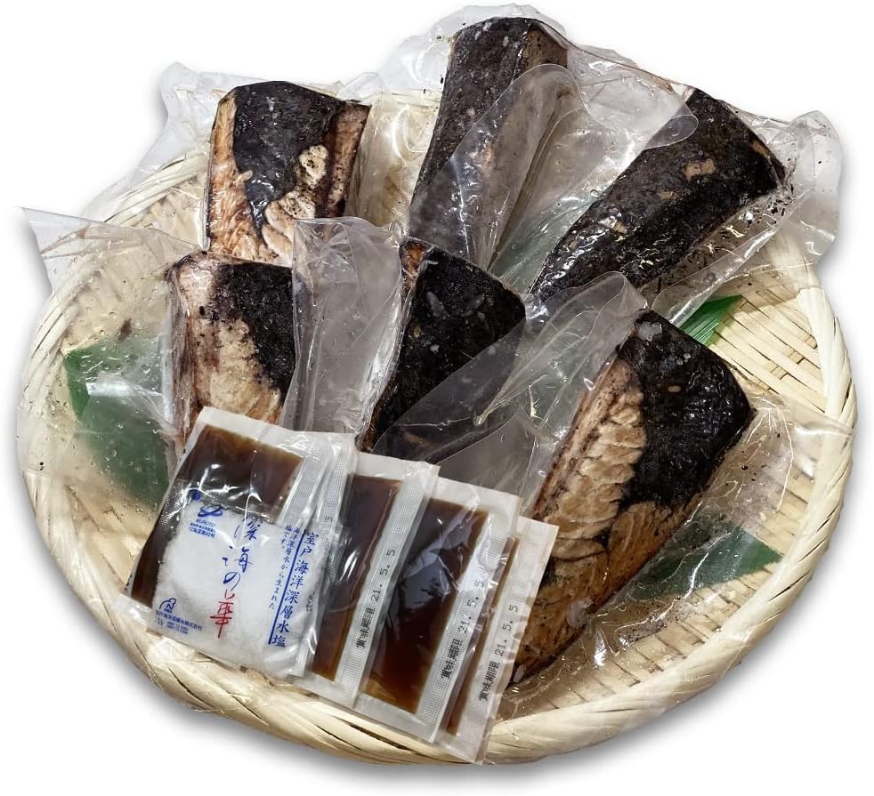 【For Home Use】Bonito Tataki Half Cut 6-Piece Pack Individually Wrapped Small Portions Vacuum Packed Frozen Tataki Sauce with Salt Attached Shipped from Kochi Charcoal-Grilled Bonito Katsuo Tataki