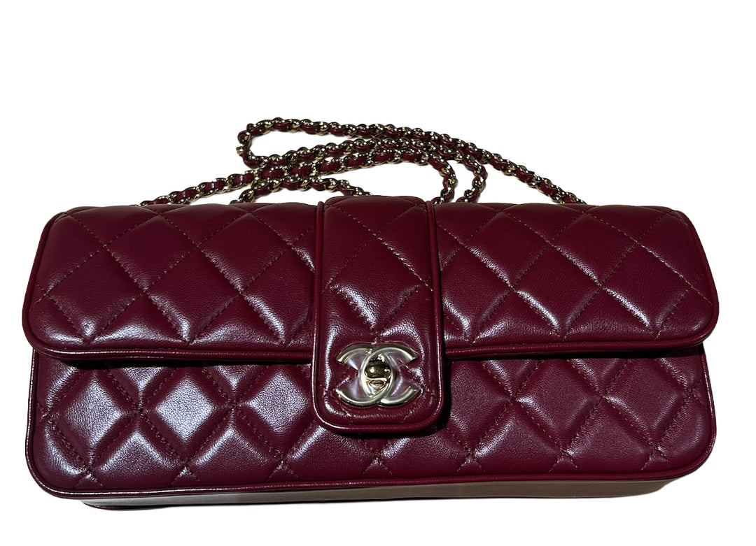 CHANEL 'BURGUNDY' LEATHER QUILTED HANDBAG