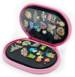 Bolsa de exhibición de pines PinFolio Go, ligera y compacta, libro de pines para deportes y Disney diseñado para mochilas Loungefly y fácil intercambio de hasta 40 pines esmaltados de 1 pulgada (Rosa)